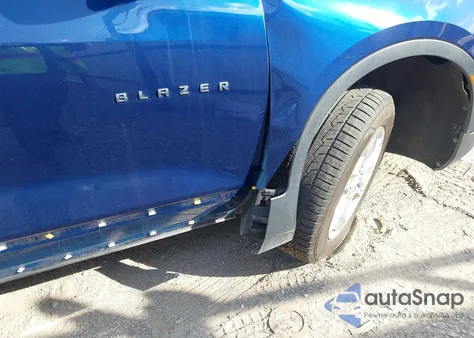 2022 Chevrolet Blazer Fwd 2Lt из США, поврежденный, VIN 3GNKBCR44NS140229